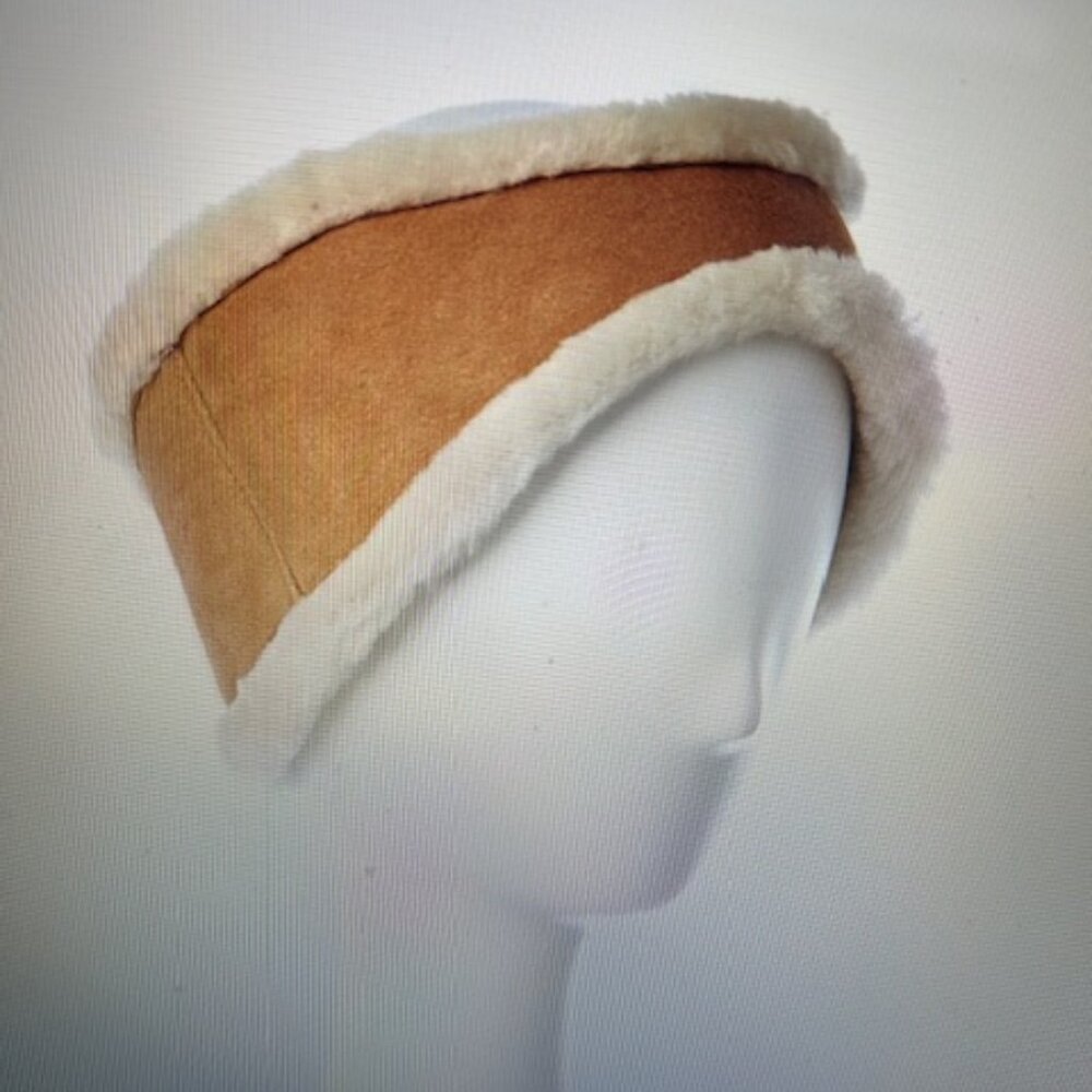 UGG Reversible Chestnut Shearing Sheepskin Headband - Picture 11 of 11